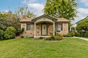 Eagle Rock Duplex FIXER delivered vacant